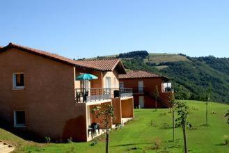 Madame Vacances - Residence La Marquisie Trebas Exterior photo