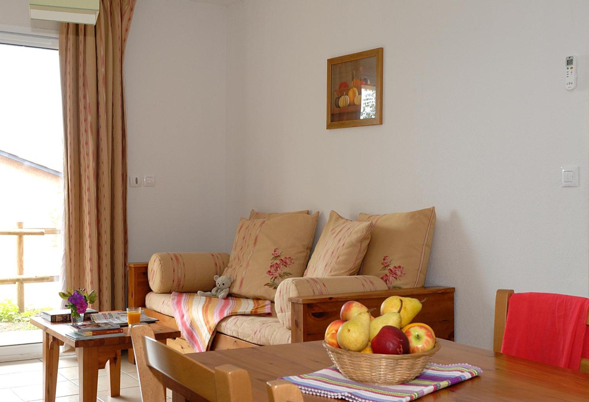 Madame Vacances - Residence La Marquisie Trebas Exterior photo